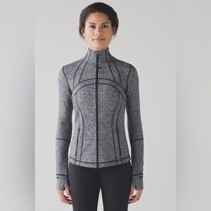Lululemon Define Jacket
Heathered Black (First Release)✨✨✨